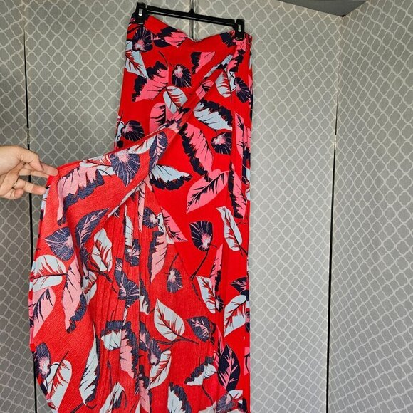 NWOT Beautiflul Summery Express Long Side Slit Skirt!! - Picture 3 of 6